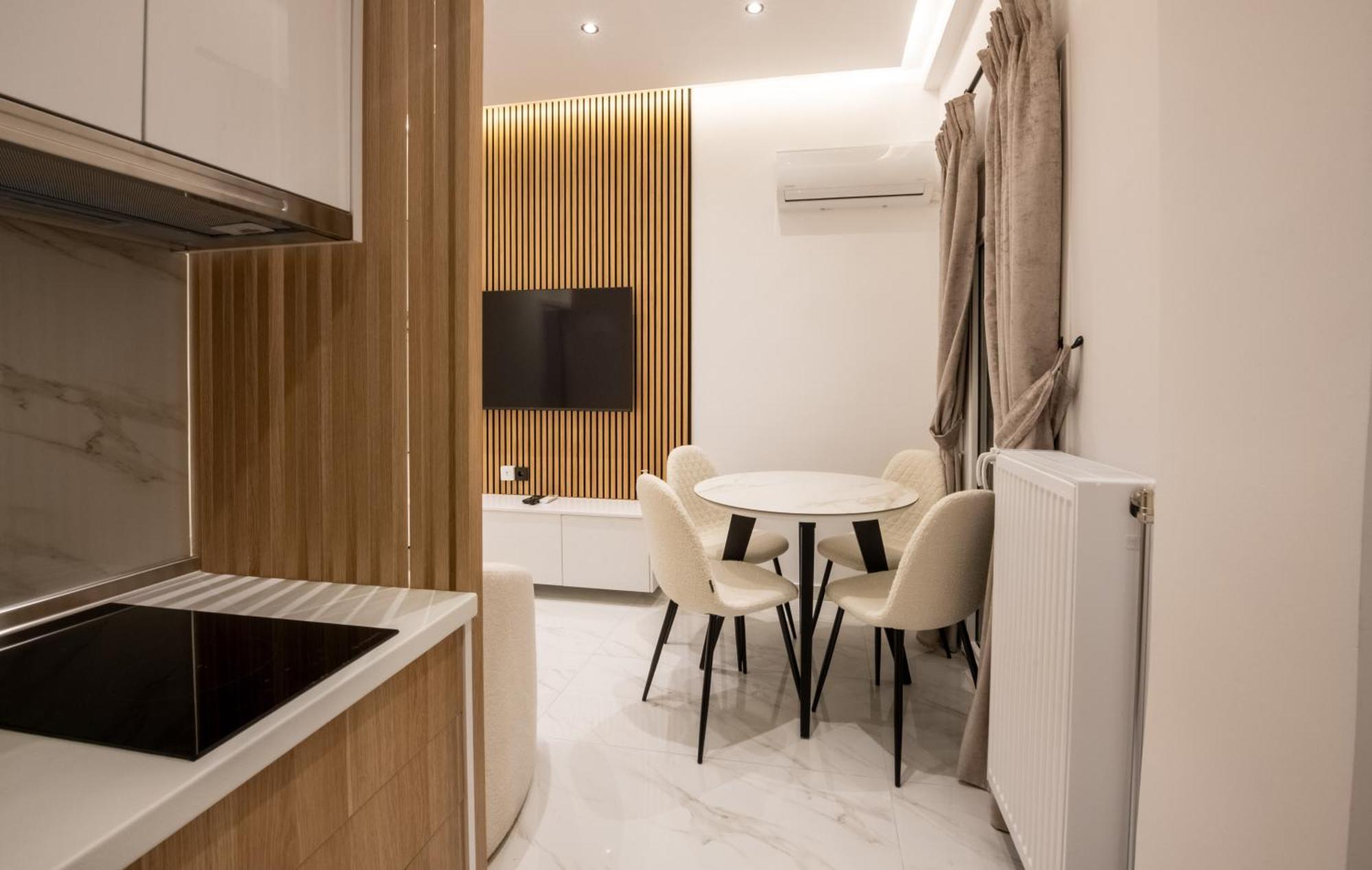 Navarino Lux *